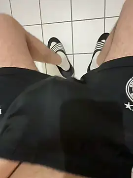 Dicksxd online show from 12-18-25, 06:52