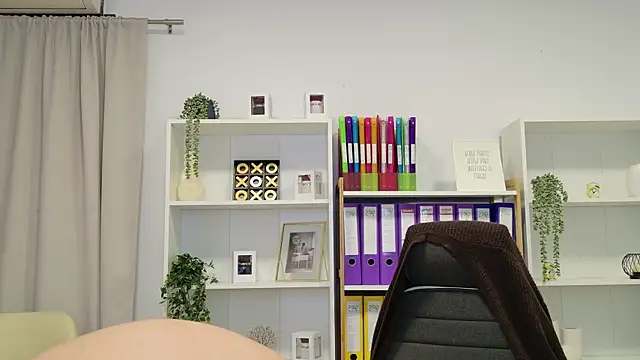 RubiHarper online show from 04-13-26, 05:40