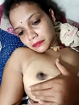 Snapshot of Chandni_Love143 chatting on 09-10-25, 04:29 Chandni Love143 online show from 09-10-25, 04:29