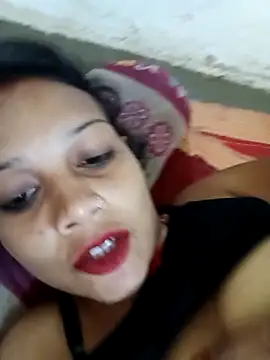 Snapshot of Chandni_Love143 chatting on 10-11-25, 04:01 Chandni Love143 online show from 10-11-25, 04:01