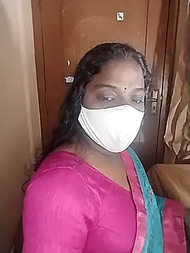 Snapshot of Megha_21 chatting on 09-11-25, 07:47 Megha 21 online show from 09-11-25, 07:47