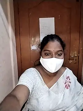 Snapshot of Megha_21 chatting on 09-21-25, 06:09 Megha 21 online show from 09-21-25, 06:09