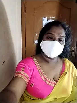 Snapshot of Megha_21 chatting on 10-14-25, 06:31 Megha 21 online show from 10-14-25, 06:31