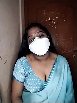 Snapshot of Megha_21 chatting on 10-28-25, 05:59 Megha 21 online show from 10-28-25, 05:59