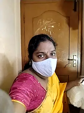 Snapshot of Megha_21 chatting on 11-01-25, 06:26 Megha 21 online show from 11-01-25, 06:26