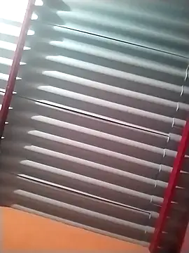 KingMaxiZ online show from 10-17-25, 06:05