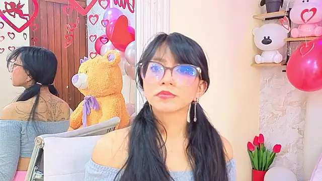 VioletxBloom online show from 02-12-26, 04:02