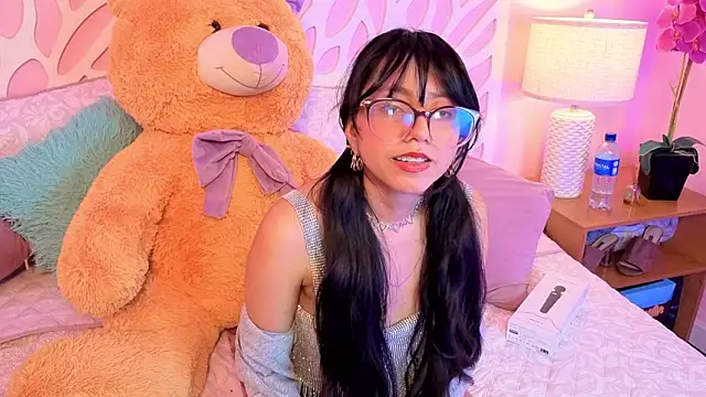 VioletxBloom online show from 02-19-26, 08:49