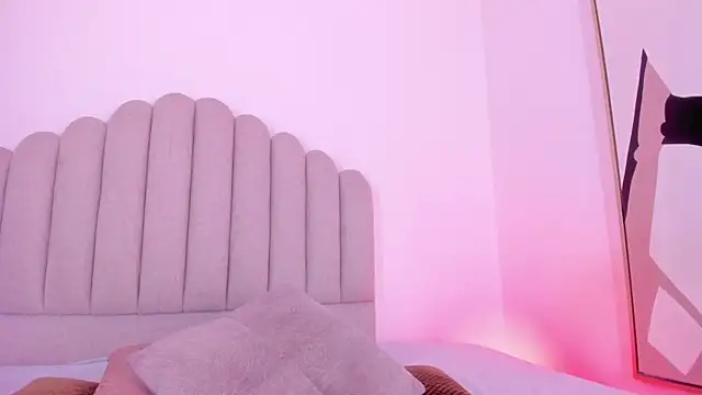 AmbarEvans  online show from 01-09-26, 12:19