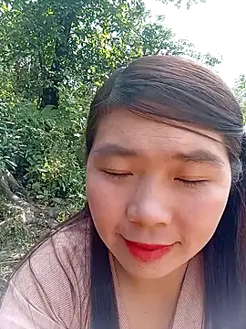 quynhkoolbae online show from 11-23-25, 03:39