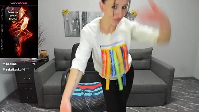 Betty Jone online show from 04-11-26, 07:45