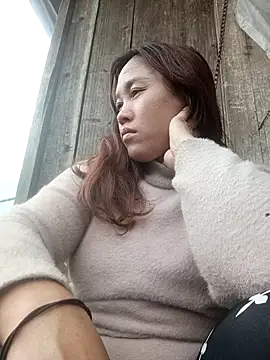 Snapshot of miumiu_00 chatting on 10-26-25, 05:24 miumiu 00 online show from 10-26-25, 05:24