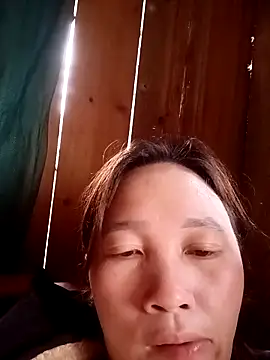 Snapshot of miumiu_00 chatting on 11-05-25, 01:16 miumiu 00 online show from 11-05-25, 01:16