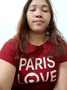 Snapshot of miumiu_00 chatting on 11-15-25, 05:27 miumiu 00 online show from 11-15-25, 05:27