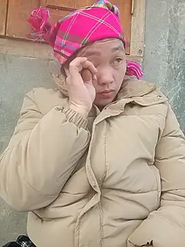 Snapshot of miumiu_00 chatting on 02-27-26, 02:22 miumiu 00 online show from 02-27-26, 02:22