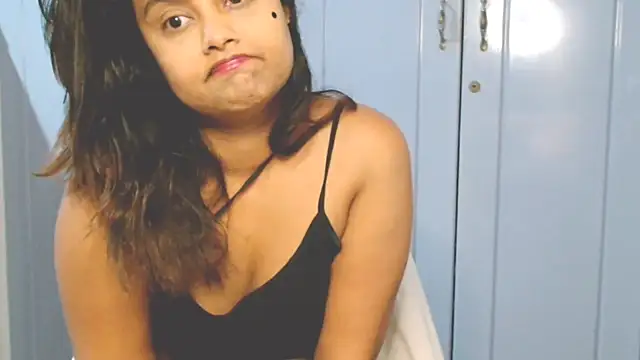 Indian GlowingMiax online show from 09-18-25, 02:57