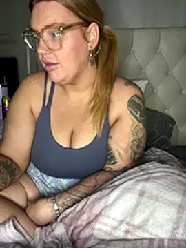 MysteriousMylaX online show from 12-14-25, 03:50