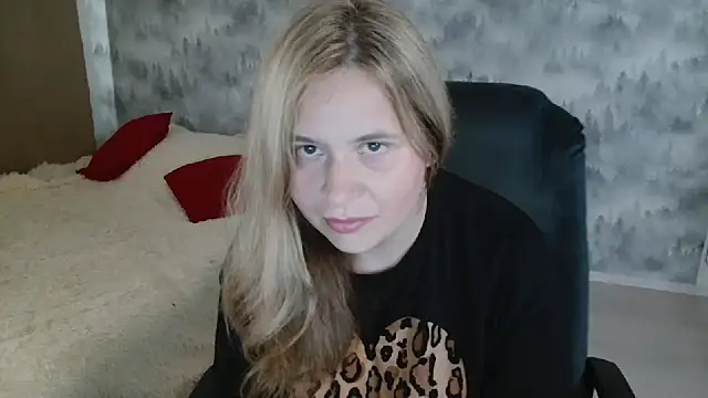 Snapshot of AdelinaLawson chatting on 08-03-26, 02:22 AdelinaLawson online show from 08-03-26, 02:22