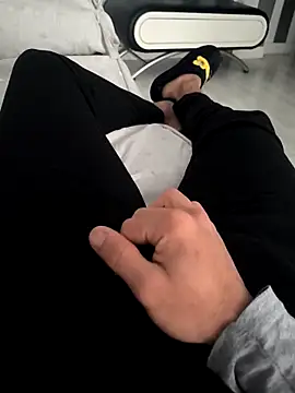 xxxfeo online show from 12-14-25, 03:28