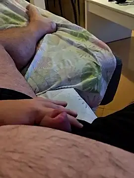 t-dog26 online show from 11-05-25, 05:29