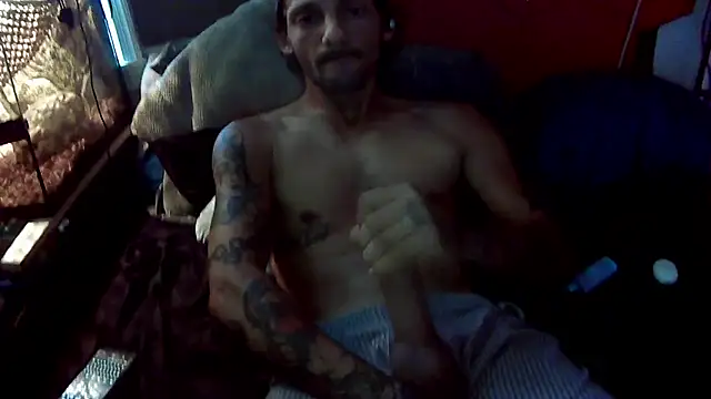 Snapshot of longdme33 chatting on 09-19-25, 05:57 longdme33 online show from 09-19-25, 05:57