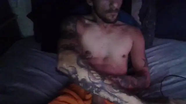 Snapshot of longdme33 chatting on 10-09-25, 04:54 longdme33 online show from 10-09-25, 04:54