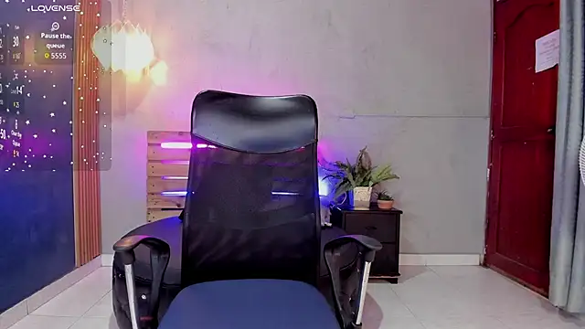 Daiisy kiss online show from 11-20-25, 07:24