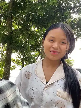 milo bae online show from 04-13-26, 01:33