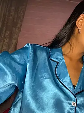 Snapshot of milo_bae chatting on 06-23-26, 10:30 milo bae online show from 06-23-26, 10:30