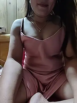 Snapshot of phungtiti chatting on 06-28-26, 01:28 phungtiti online show from 06-28-26, 01:28