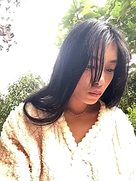 EmLy02 online show from 10-24-25, 06:21