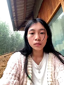 EmLy02 online show from 11-01-25, 12:40