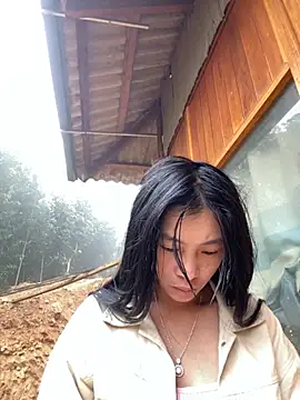 EmLy02 online show from 11-05-25, 12:10