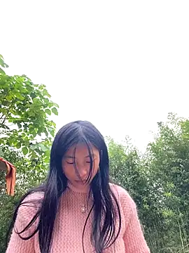 EmLy02 online show from 11-21-25, 01:37