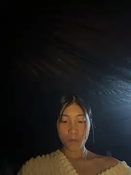 EmLy02 online show from 02-07-26, 12:09