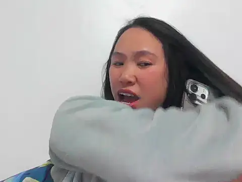 Snapshot of fanchunn chatting on 01-17-26, 01:16 fanchunn online show from 01-17-26, 01:16