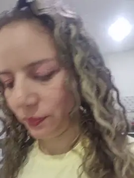 Snapshot of Nina_vallon chatting on 02-26-26, 12:48 Nina vallon online show from 02-26-26, 12:48