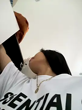 Miumieu online show from 11-13-25, 04:00