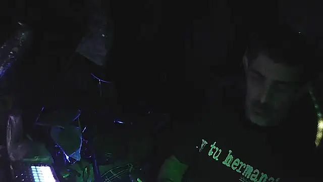 Snapshot of Rod_Contreras_ARG chatting on 11-07-25, 05:51 Rod Contreras ARG online show from 11-07-25, 05:51