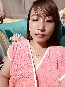 Missa kute20 online show from 10-13-25, 09:15