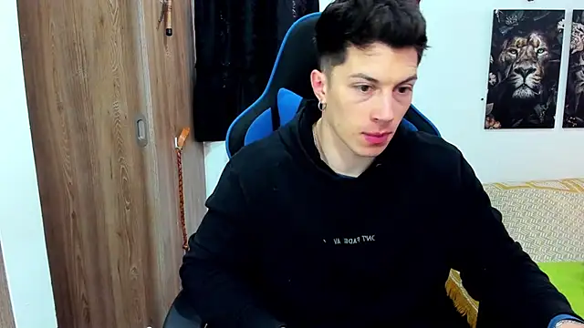 Snapshot of javiersexymann chatting on 12-11-24, 05:48 javiersexymann online show from 12-11-24, 05:48