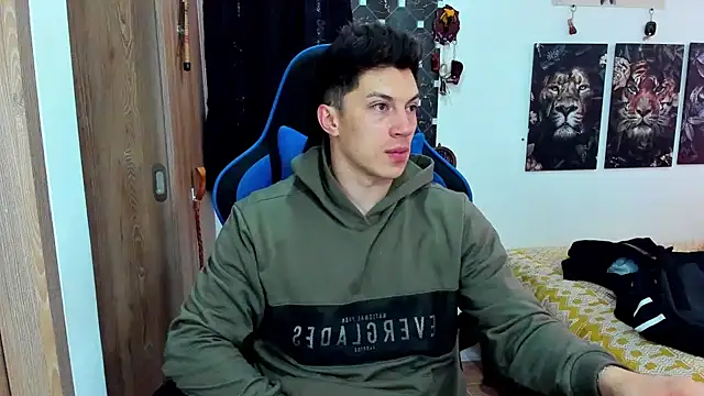 Snapshot of javiersexymann chatting on 12-17-24, 04:43 javiersexymann online show from 12-17-24, 04:43