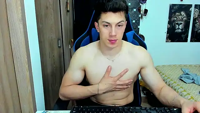 Snapshot of javiersexymann chatting on 12-18-24, 10:57 javiersexymann online show from 12-18-24, 10:57