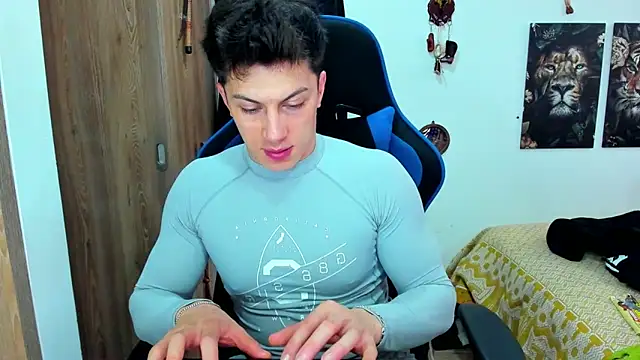 Snapshot of javiersexymann chatting on 12-19-24, 08:44 javiersexymann online show from 12-19-24, 08:44