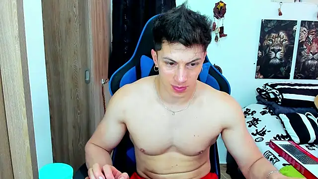 Snapshot of javiersexymann chatting on 02-14-25, 08:05 javiersexymann online show from 02-14-25, 08:05