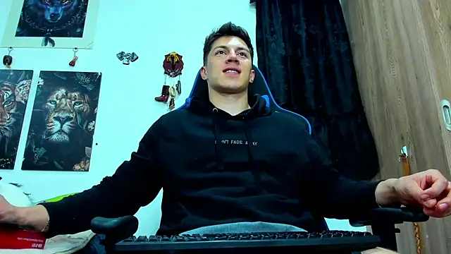 Snapshot of javiersexymann chatting on 03-18-25, 11:42 javiersexymann online show from 03-18-25, 11:42