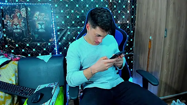 Snapshot of javiersexymann chatting on 10-01-25, 09:21 javiersexymann online show from 10-01-25, 09:21