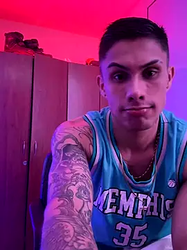 Manuel99boy online show from 09-21-25, 03:52