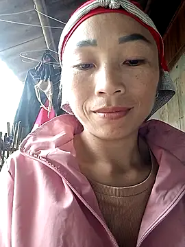 lucybaby00 online show from 11-08-25, 06:02