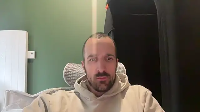 Snapshot of matth24b chatting on 05-17-26, 12:23 matth24b online show from 05-17-26, 12:23